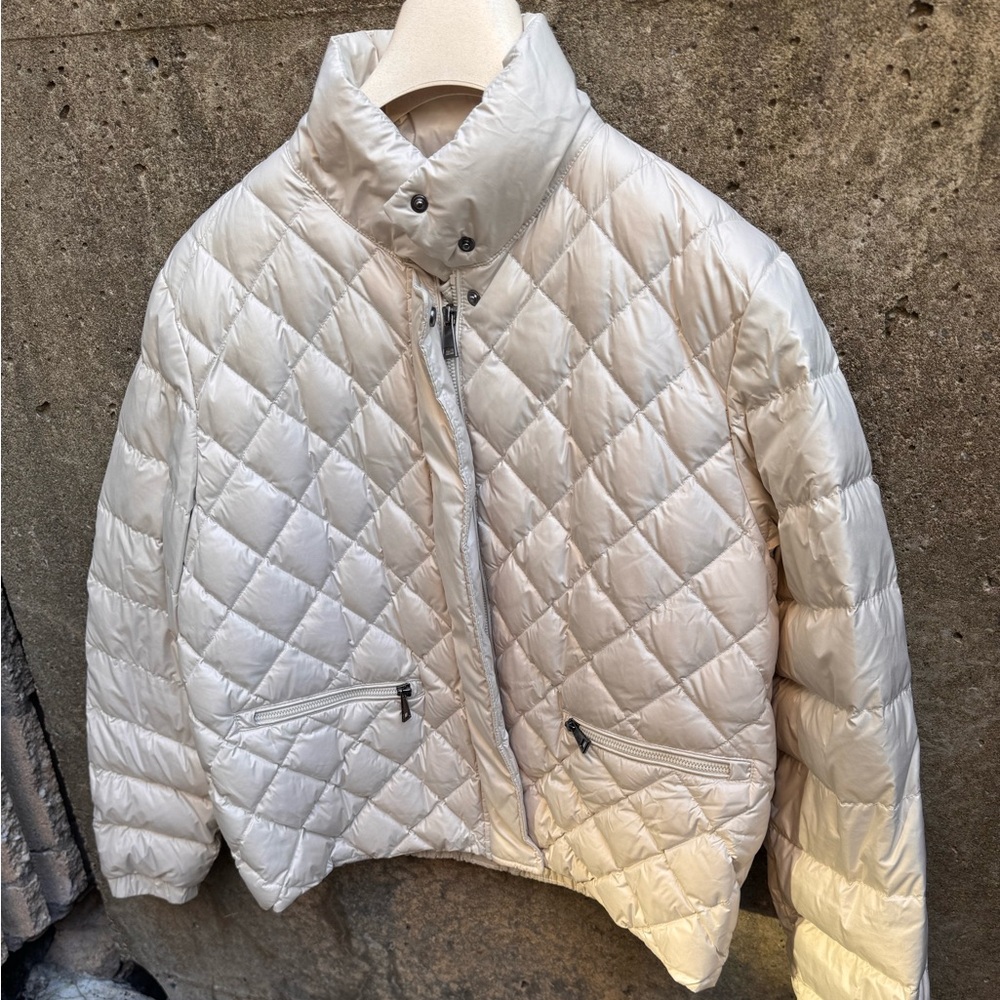 80% White down 20 feathers Diamond design bomber jacket